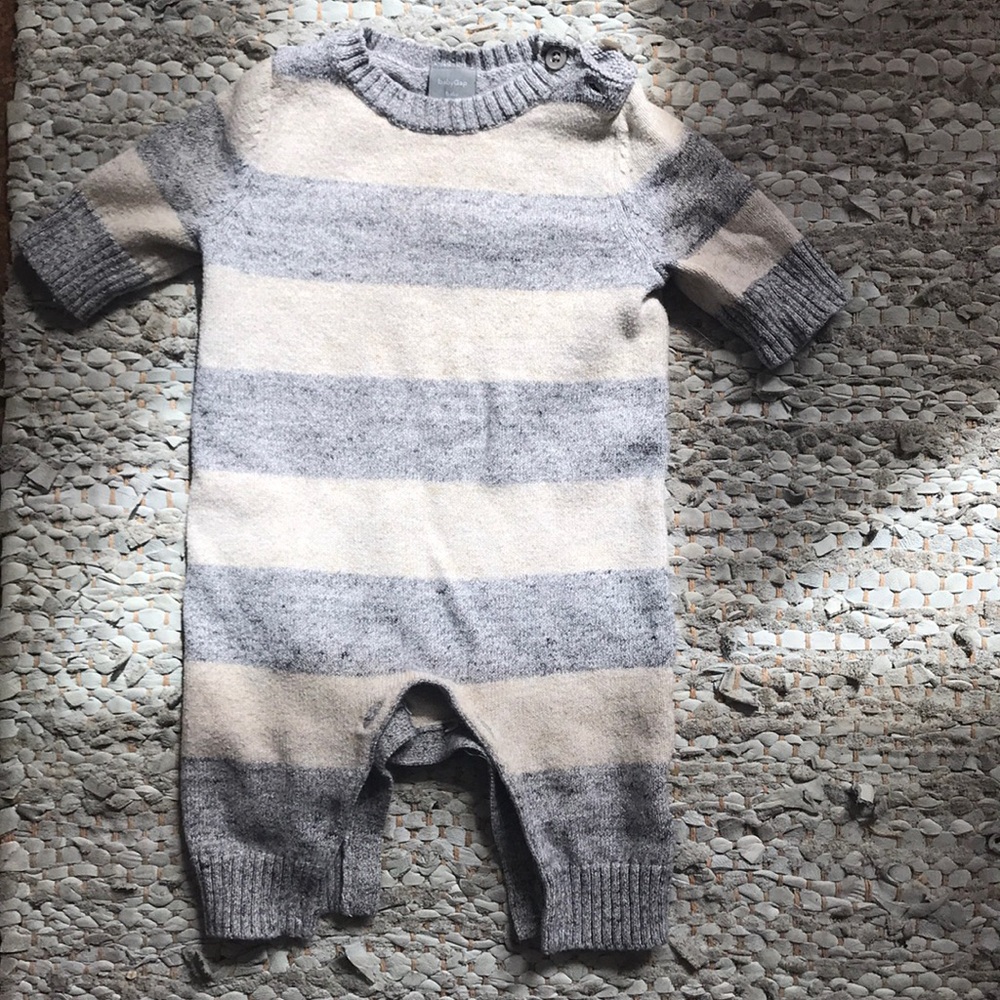 Baby Gap Sweater Romper One Piece 0-3M EUC